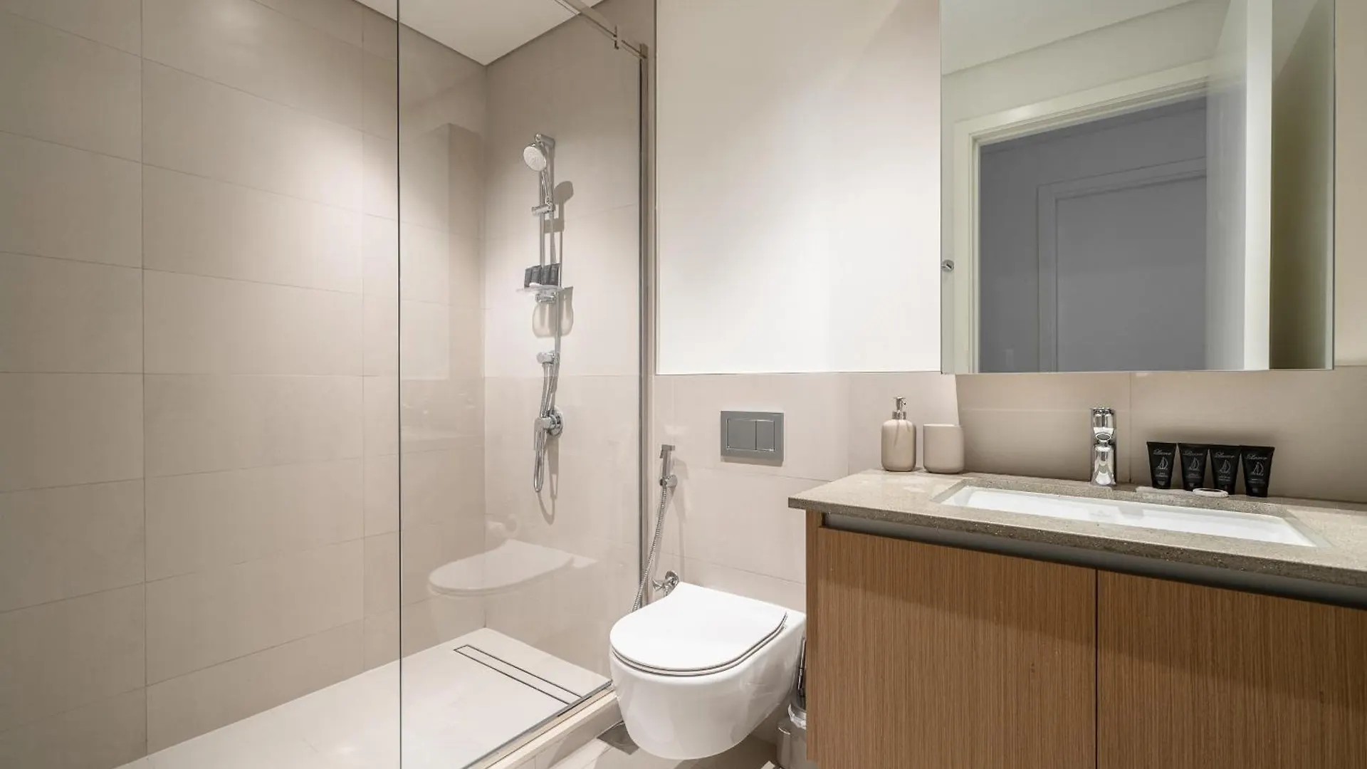 Modern & Relaxing One Bedroom Apartment Dubái