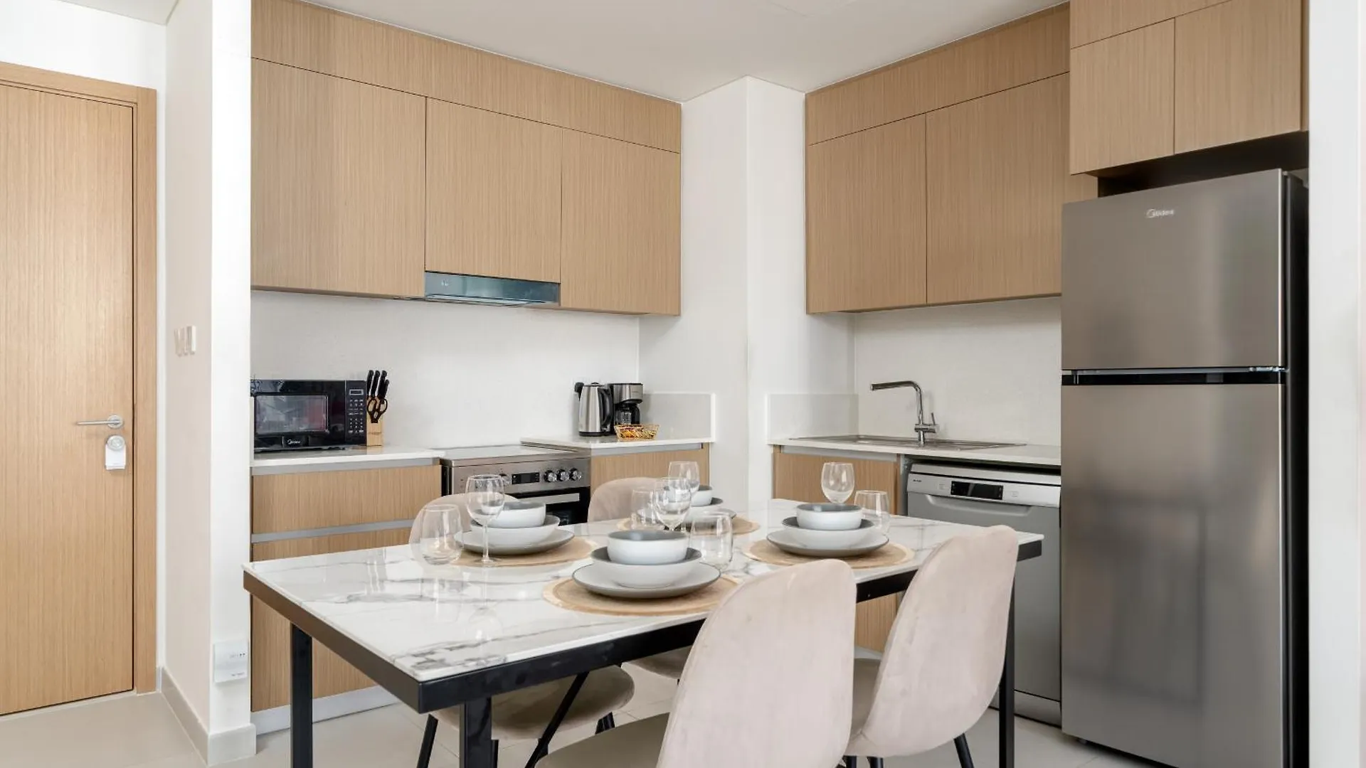 Modern & Relaxing One Bedroom Apartment Dubái